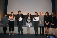 Gli studenti del Liceo Marco Belli di Portogruaro leggono il verdetto con il quale hanno assegnato il Premio Malvinas al film Soldado argentino sólo conocido por Dios di Rodrigo Fernández Engler (Argentina, 2016)